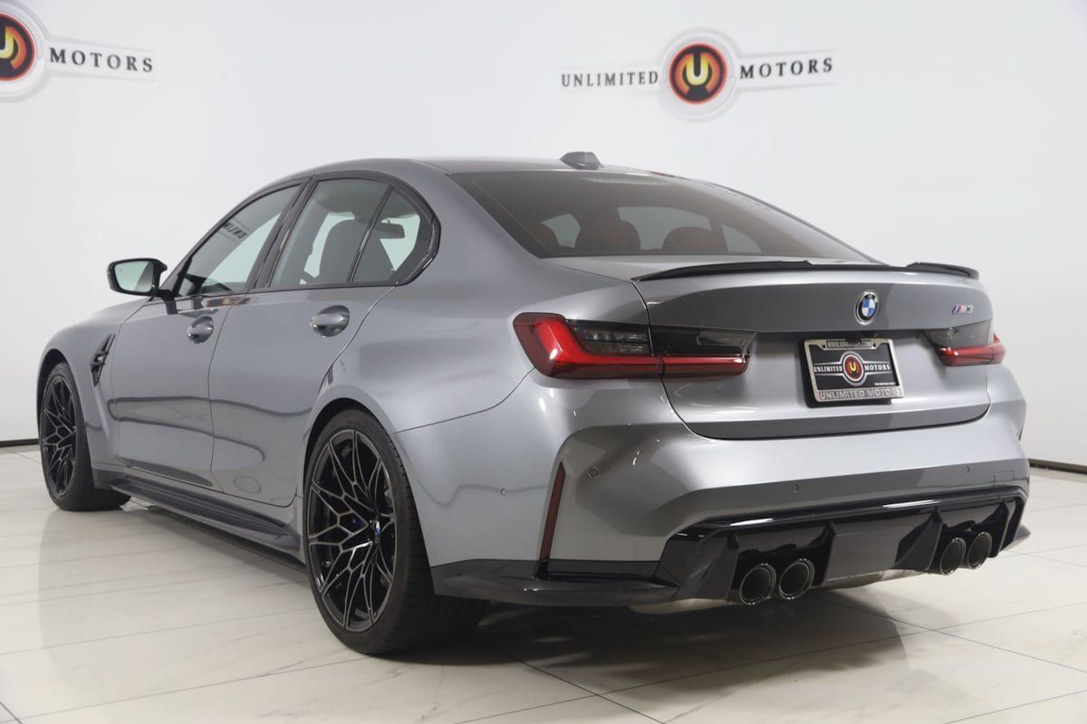 Used 2025 BMW M3 w/ Executive Package RWD image 4