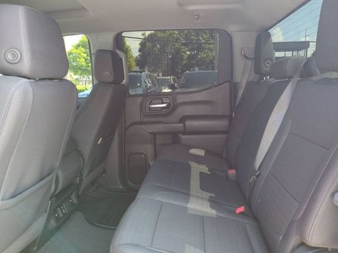 Used 2025 Chevrolet Silverado 1500 Custom Trail Boss w/ Dark Appearance Package AWD/4WD image 16