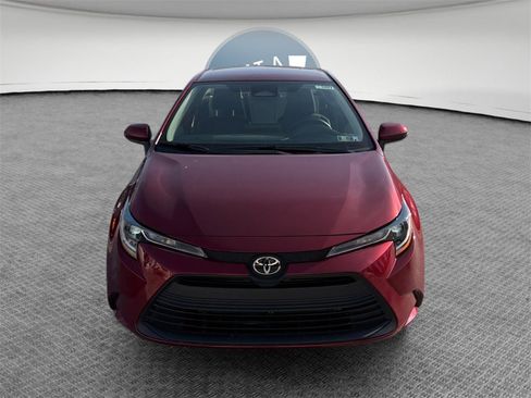 Certified 2026 Toyota Corolla LE image 9
