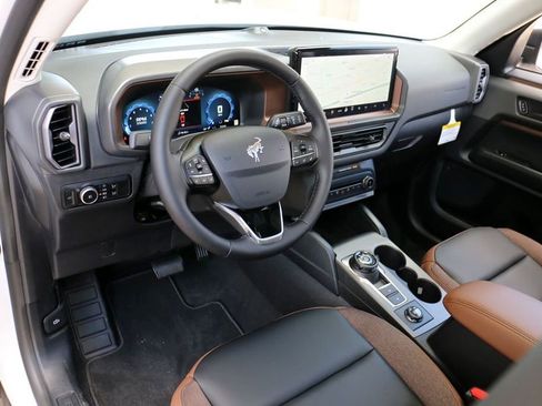 New 2025 Ford Bronco Sport Outer Banks w/ Outer Banks Tech Package+ AWD/4WD image 16