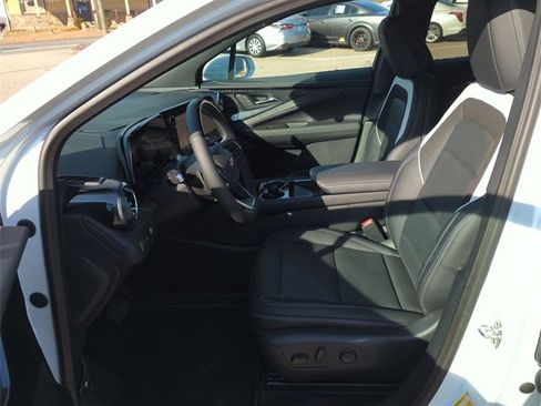 New 2025 Chevrolet Blazer EV LT w/ Super Cruise Package image 18