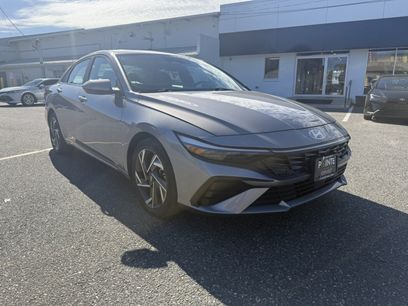 Used 2025 Hyundai Elantra SEL
