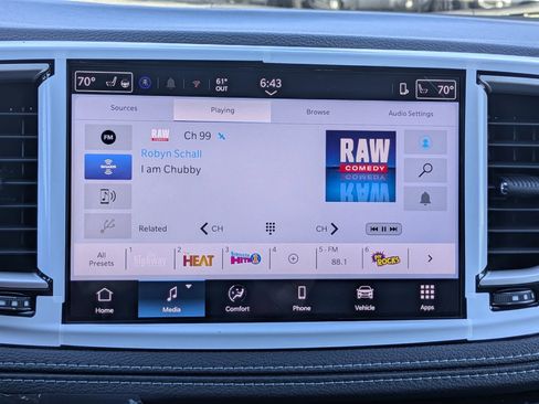 New 2026 Chrysler Pacifica Select AWD/4WD image 12