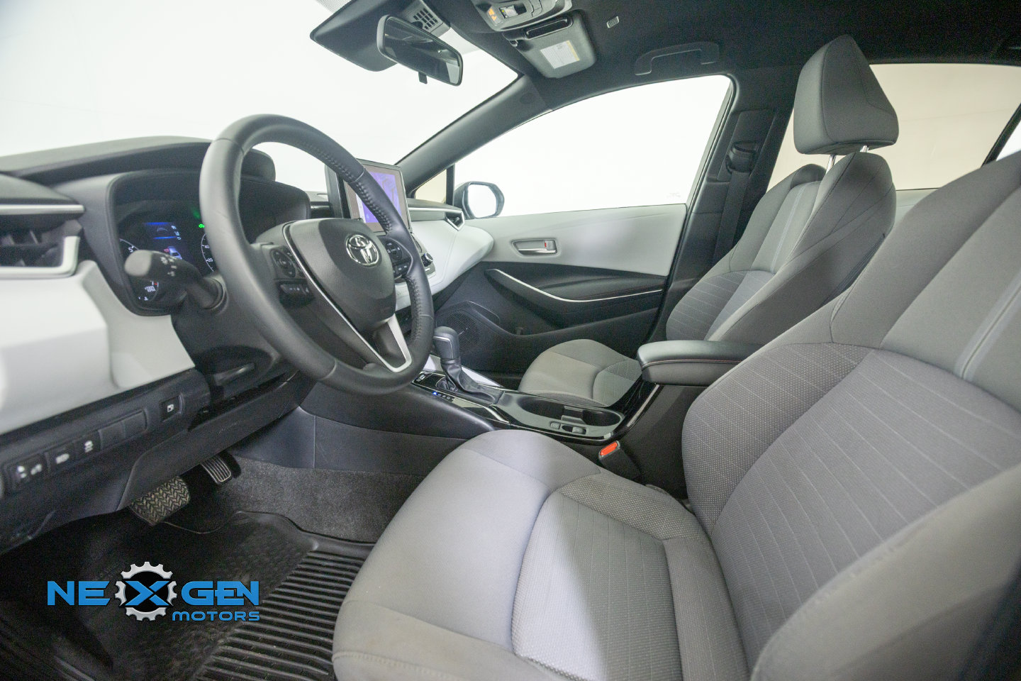 Used 2023 Toyota Corolla SE AWD/4WD image 12