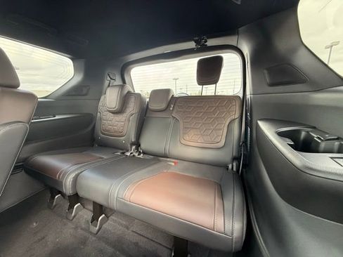 New 2026 Nissan Armada Platinum image 16