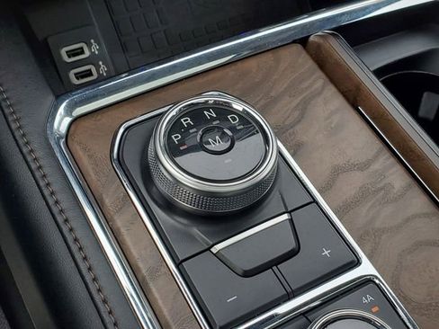 Used 2018 Ford Expedition Max Platinum image 21