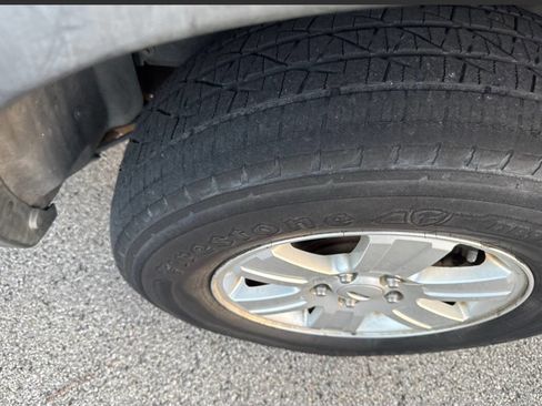 Used 2008 Ford Explorer Sport Trac XLT image 28