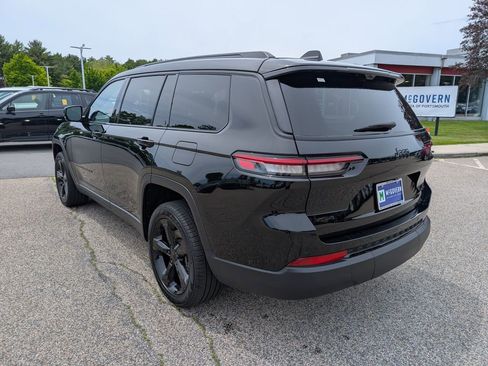 Used 2025 Jeep Grand Cherokee L Limited w/ Luxury Tech Group II AWD/4WD image 3
