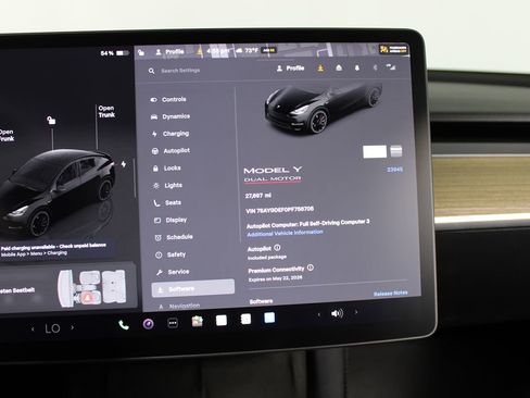 Used 2023 Tesla Model Y Performance image 16