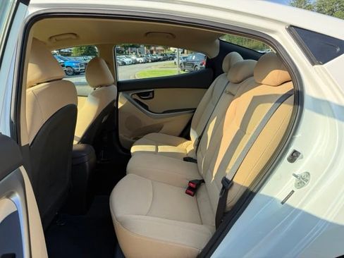 Used 2013 Hyundai Elantra GLS FWD image 25