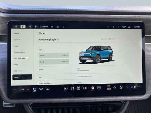 Used 2023 Rivian R1S Adventure AWD/4WD image 36