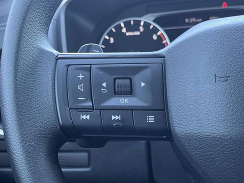Used 2025 Nissan Rogue S FWD image 26