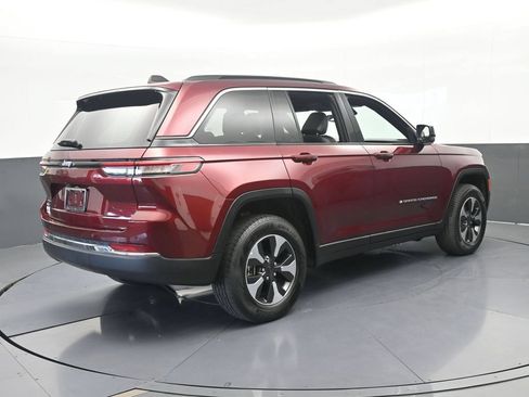 Used 2024 Jeep Grand Cherokee Limited 4xe AWD/4WD image 6