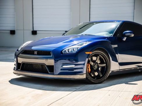 Used 2014 Nissan GT-R Premium AWD/4WD image 43