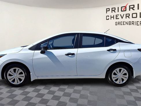 Used 2025 Nissan Versa S w/ Trunk Package FWD image 5