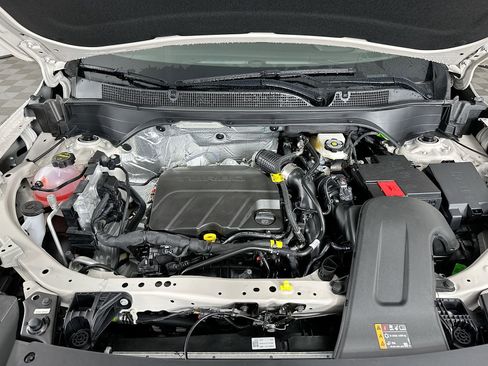 New 2026 Chevrolet Trax RS w/ Driver Confidence Package image 28