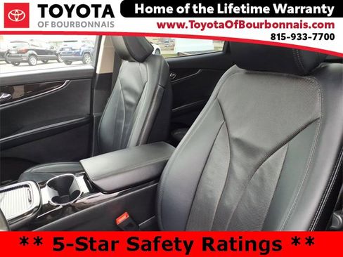 Used 2022 Lincoln Nautilus Reserve image 15