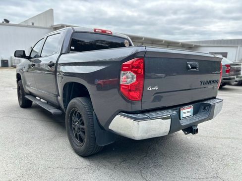 Used 2017 Toyota Tundra SR5 w/ SR5 Upgrade Package image 4