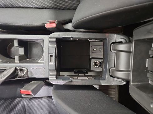 Used 2016 Subaru Crosstrek 2.0i image 25