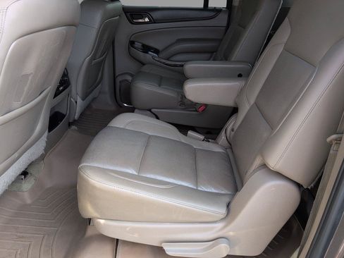 Used 2015 GMC Yukon XL SLT w/ Open Road Package RWD image 35