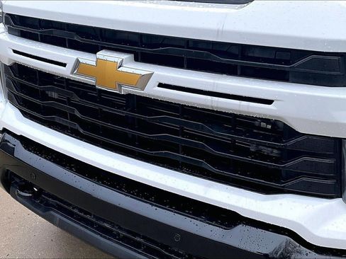 Used 2025 Chevrolet Silverado 2500 Custom w/ Custom Value Package AWD/4WD image 25