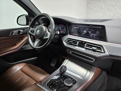 Used 2019 BMW X5 xDrive50i w/ M Sport Package AWD/4WD image 53