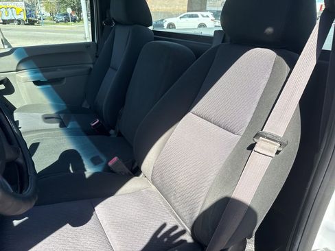 Used 2013 Chevrolet Silverado 1500 W/T image 16