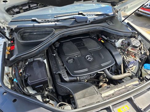 Used 2018 Mercedes-Benz GLE 350 4MATIC image 35