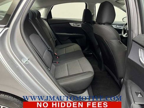 Used 2023 Kia Forte LXS w/ LXS Technology Package FWD image 17