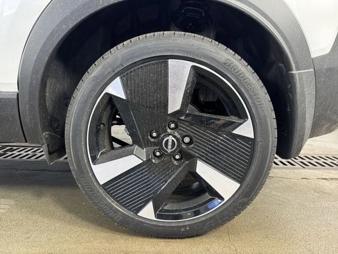 New 2025 Nissan Kicks SR image 6