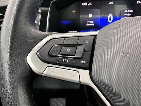 Used 2025 Volkswagen Jetta SE FWD image 24