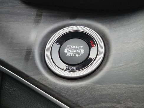 Used 2023 Jeep Grand Cherokee L Limited image 15