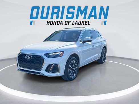 Used 2022 Audi Q5 2.0T Premium Plus w/ Premium Plus Package AWD/4WD image 4