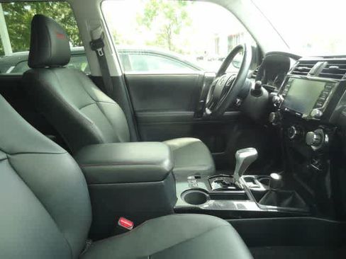 Used 2020 Toyota 4Runner TRD Off-Road Premium w/ Moonroof Package AWD/4WD image 9