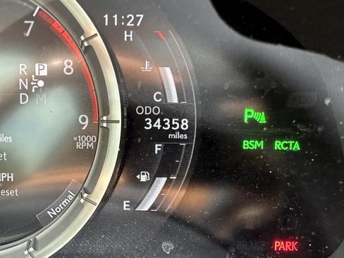 Used 2020 Lexus LC 500 Coupe w/ Touring Package RWD image 23