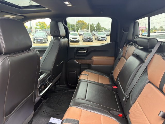 Certified 2020 Chevrolet Silverado 1500 High Country w/ Technology Package AWD/4WD image 24
