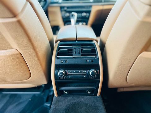 Used 2011 BMW ALPINA B7 xDrive image 15