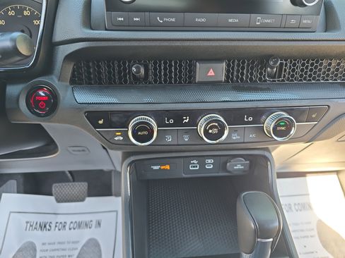 Used 2025 Honda CR-V Sport image 22