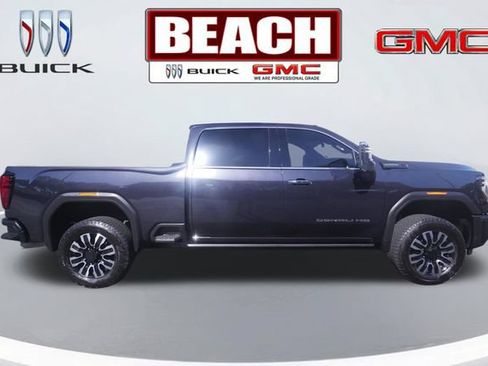 Used 2024 GMC Sierra 3500 Denali Ultimate AWD/4WD image 2