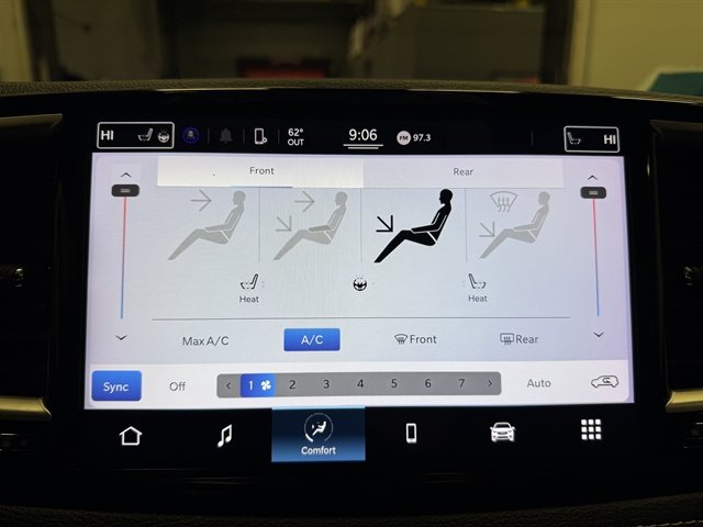 Used 2022 Chrysler Pacifica Touring AWD/4WD image 33