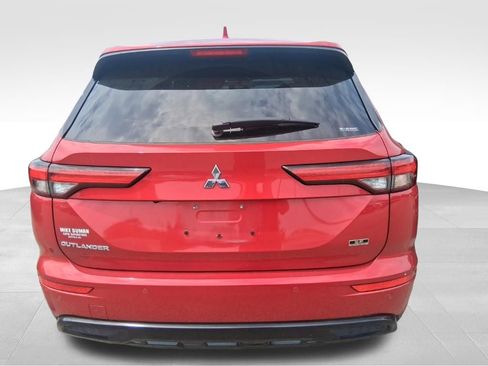 Used 2023 Mitsubishi Outlander SE AWD/4WD image 4