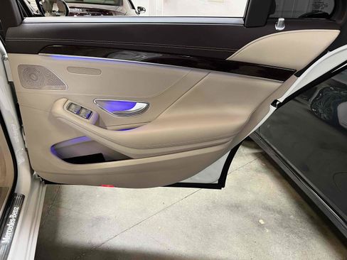 Used 2019 Mercedes-Benz S 560 Sedan image 78