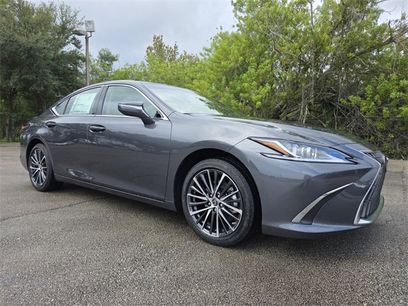 New 2025 Lexus ES 300h w/ Premium Package