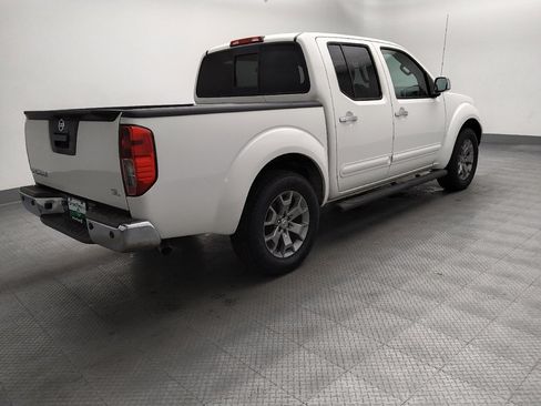 Used 2019 Nissan Frontier SL RWD image 10