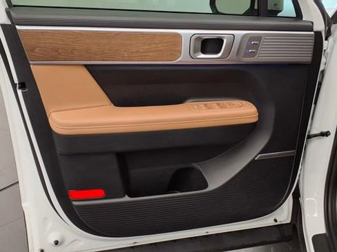 Used 2024 Hyundai Santa Fe Limited image 16