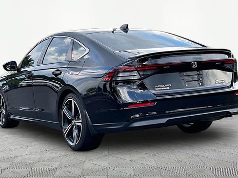Used 2024 Honda Accord Sport image 5