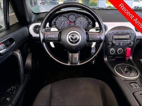 Used 2014 MAZDA MX-5 Miata Club image 8