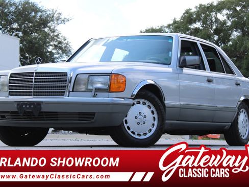 Used 1990 Mercedes-Benz 300 SE image 1