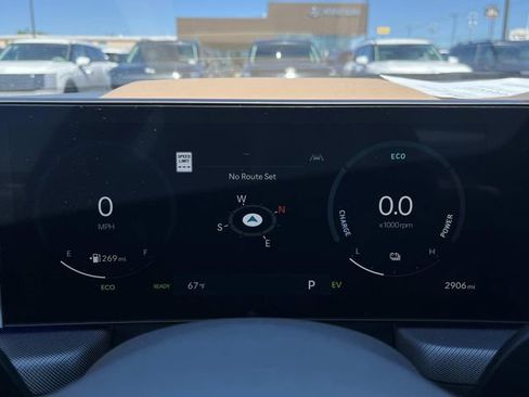 Certified 2025 Hyundai Sonata Limited FWD image 41