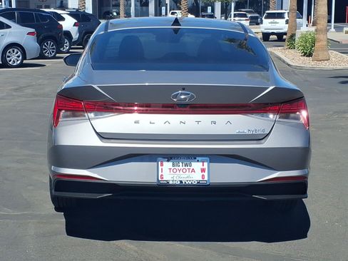 Used 2023 Hyundai Elantra Blue FWD image 5